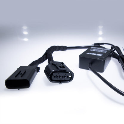 Front view of Direction Plus D-Max Colorado 4JJ1 throttle controller TR0T79DP with plug connection for models 2008-2012.