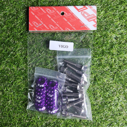 HPD Special Parts 4JJ1 rocker cover bolt and washer set, includes bolts and washers for engine maintenance, shown in the image.